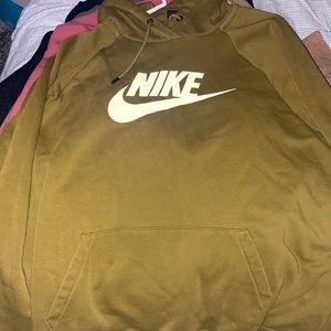 Womens Nike essential hoodie - green